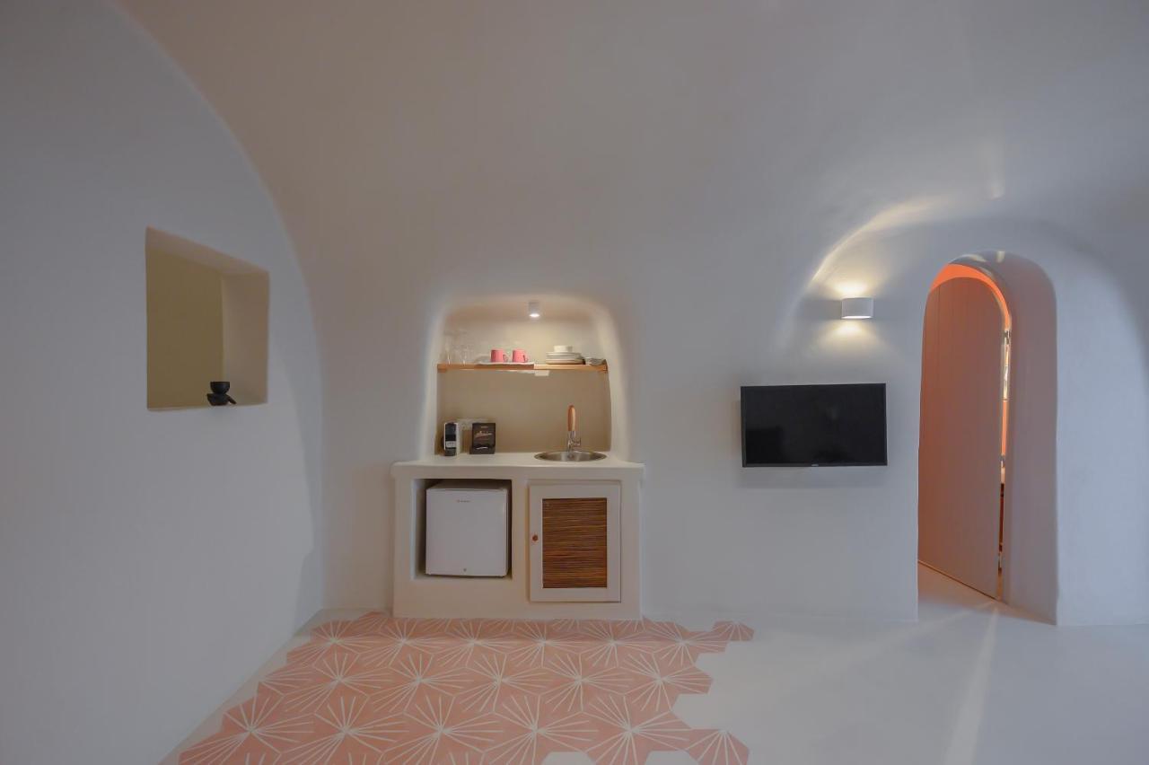 Elements Cave Suites Megalokori Exterior foto